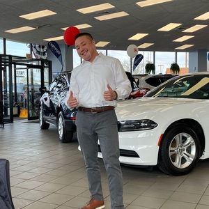 Meet your Posher, Raymond